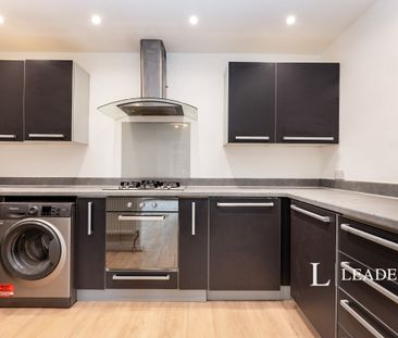 2 bedroom flat to rent Springfield Court - Photo 5