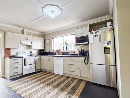 64 David Street, Hawthorndale - Photo 2