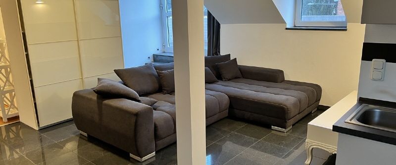 Brand: Loftartige, modern möbl. 1,5 Zi.-Whng mit riesiger Terrasse - Photo 1