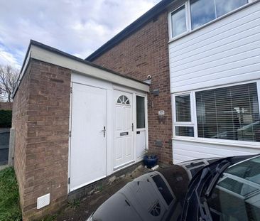 2 bedroom end of terrace house to rent - Photo 3