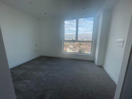 2 Bed Flat, Vanbrugh Hill, SE11 - Photo 2
