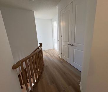 For Lease - 1368 Copley Court, Milton, Ontario - Photo 3