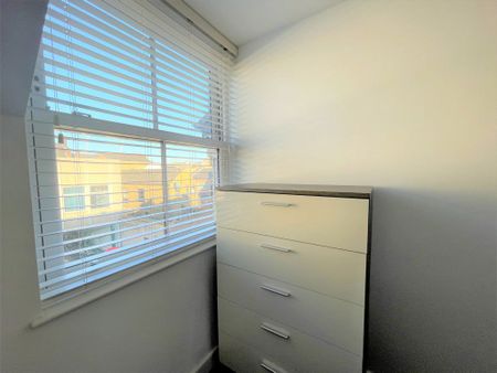 Flat Priestgate - Photo 4