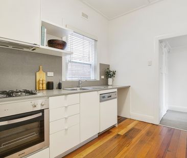 5/13 Loch Street, St Kilda West VIC 3182 - Apartment For Rent | Domain - Photo 2