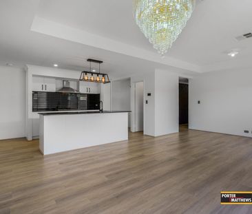 STUNNING HOME! - Photo 3