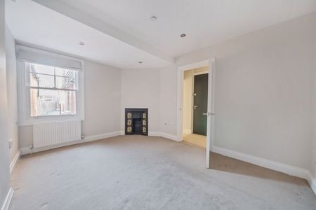 West Street, Haslemere - 1 bedroomProperty for lettings - Seymours - Photo 4