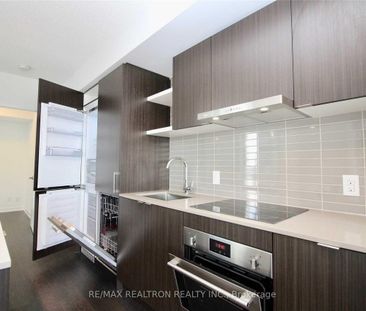 88 Harbour Street condo — Toronto, ON (3-Bedroom) - 3 Bedroom - Photo 6