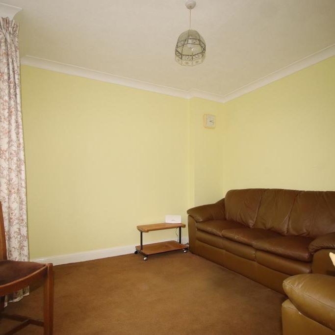 5 bedroom semi-detached house to rent - Photo 1
