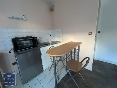 Location Appartement 1 pièce 23m² LAVAL 53000 - Photo 2