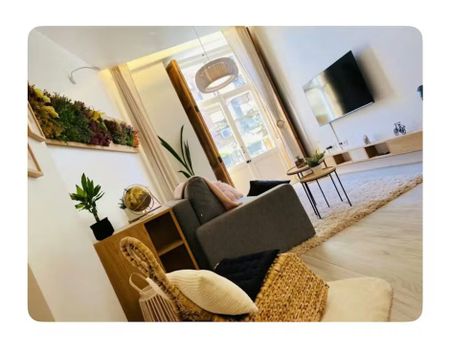 Plaça de Rojas Clemente, Valencia, Valencian Community 46008 - Photo 2