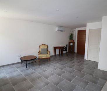 Location Appartement 2 pièces 38m² VAISON LA ROMAINE 84110 - Photo 1