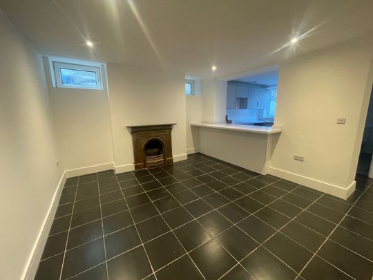 1 Bed Flat, Princes Terrace, BN2 - Photo 1