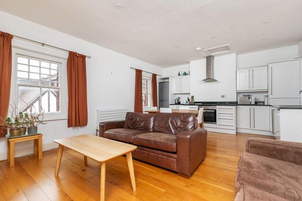 2 bedroom apartment to rent - Photo 1