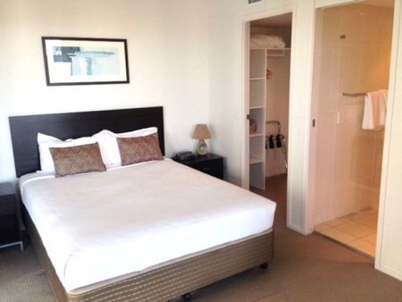 Luxurious Fully Furnished 2-Bedroom, 2-Bathroom Apartment with Car Park in Brisbane CBD â Short Stay (2â3 Months) Available - Photo 3
