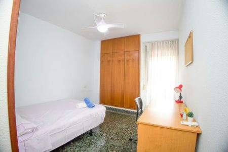 Avinguda del Primat Reig, Valencia, Valencian Community 46009 - Photo 4