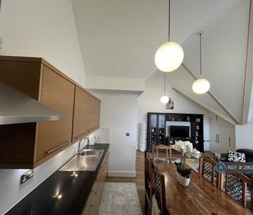 2 bedroom flat to rent - Photo 3