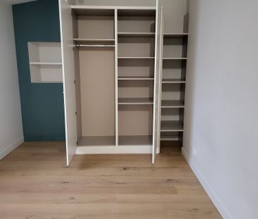 Location Appartement 1 pièce 29m² LA ROCHELLE 17000 - Photo 2