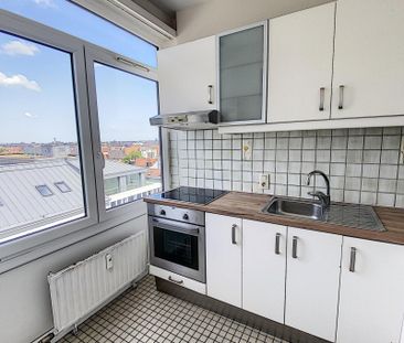 À Ixelles, grand studio de 55m2 en location 750 € par mois - Foto 4