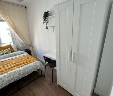 Carrer del Cardenal Benlloch, Valencia, Valencian Community 46920 - Photo 2