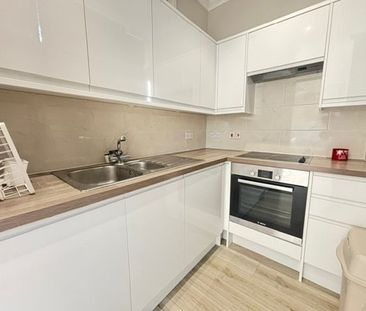 Sentinel House - Photo 5
