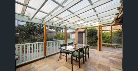 Perfectly positioned Spacious Home - 6 month lease offered - Photo 5