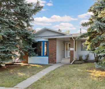 Cozy 3 Bedroom bungalow | 115 Whiteside Road Northeast, Calgary - Photo 1
