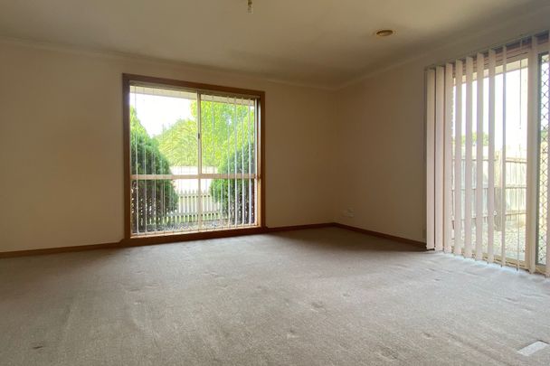 1/23 Moffatt Crescent, Hoppers Crossing. - Photo 1