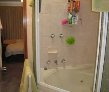 Neat Two Bedroom Townhouse - Photo 2