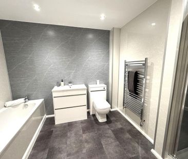 3 bedroom semi-detached bungalow to rent - Photo 6