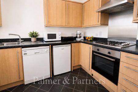 2 bedroom apartment to rent - Photo 4