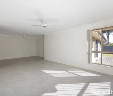 Beautiful Family Home - Photo 5