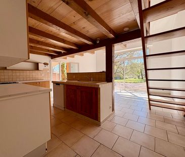 Location Maison 4 pièces 61m² NEOULES 83136 - Photo 3