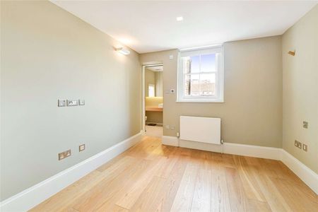 A beautifully presented 2 bedroom, 2 bathroom apartment on the exclusive Bryanston Square. - Photo 3