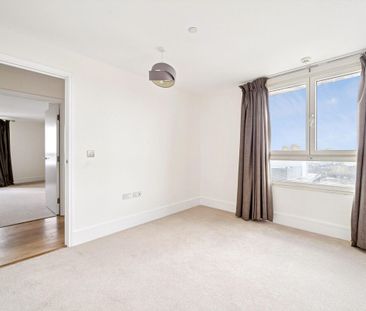 A fantastic 2 bed flat to rent in SW4. - Photo 1