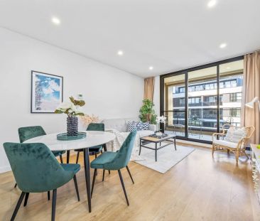Standout Contemporary Apartment in Lifestyle Location for rent - Photo 6