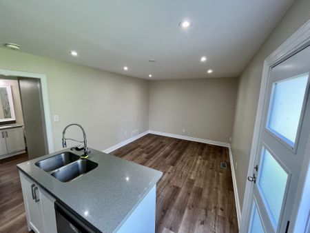 For Lease - 36 Spry Avenue, Clarington, Ontario - Photo 2