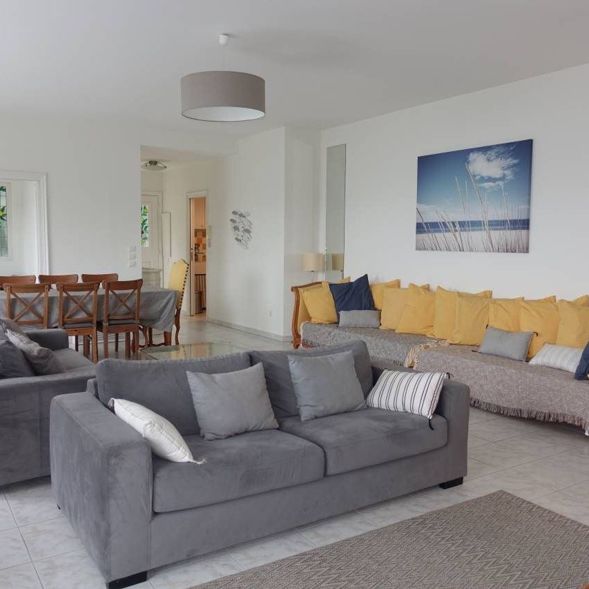 Location Maison 5 pièces 100m² ROQUEBRUNE CAP MARTIN 06190 - Photo 1