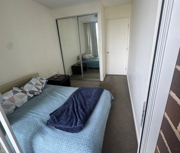 Strathfield - Photo 4