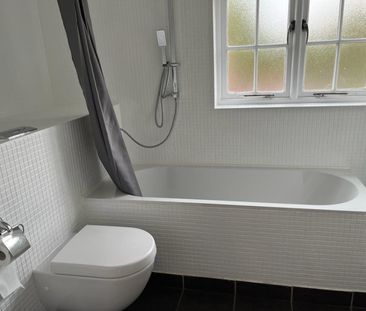 1 bedroom Flat To Let - Photo 6