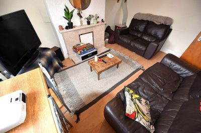 3 bedroom House in Mayville Avenue, Leeds - Photo 3