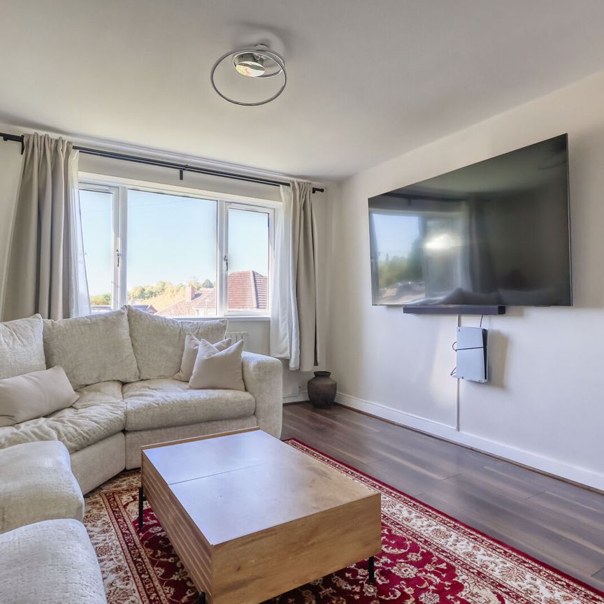 3 Bedroom Semi Detached House To Rent - Photo 1