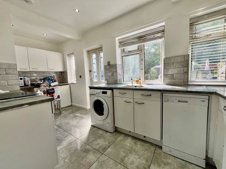 Scott Hall Road, Leeds - Photo 5