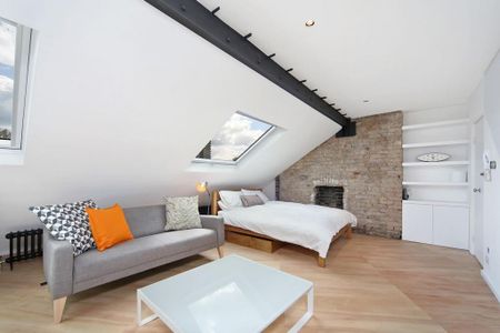 Studio to rent - Photo 2