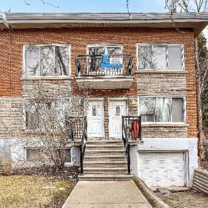 CDN/HAMPSTEAD | Haut de duplex rénové | 3 cac + 1 petit bureau - Photo 2