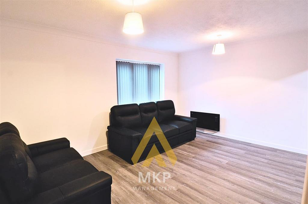 2 bedroom flat to rent - Photo 1
