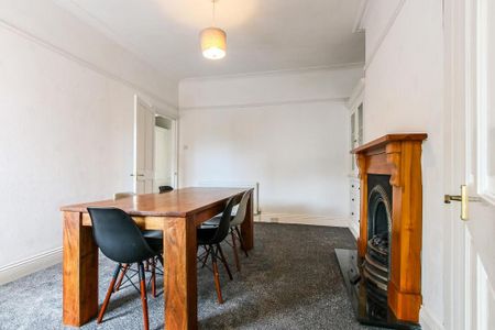 3 bedroom apartment to rent - Photo 3