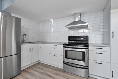 For Lease - 89 Liberty Street, Clarington, Ontario - Photo 2