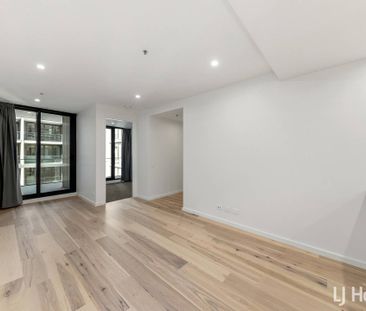 619/61 Cooyong Street, Braddon ACT, Belconnen - Photo 2