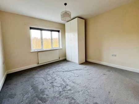 Lynn Road, Dersingham - Photo 2