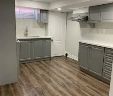 317 Mohawk Road E #Lower - Photo 4